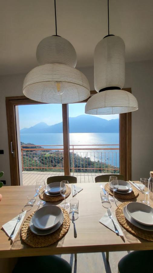 View Garda Lake Бренцоне сул Гарда Екстериор снимка